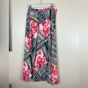 Magic xlarge. Preowned. 17-1/2  waist. 37” length flowy. Lovely